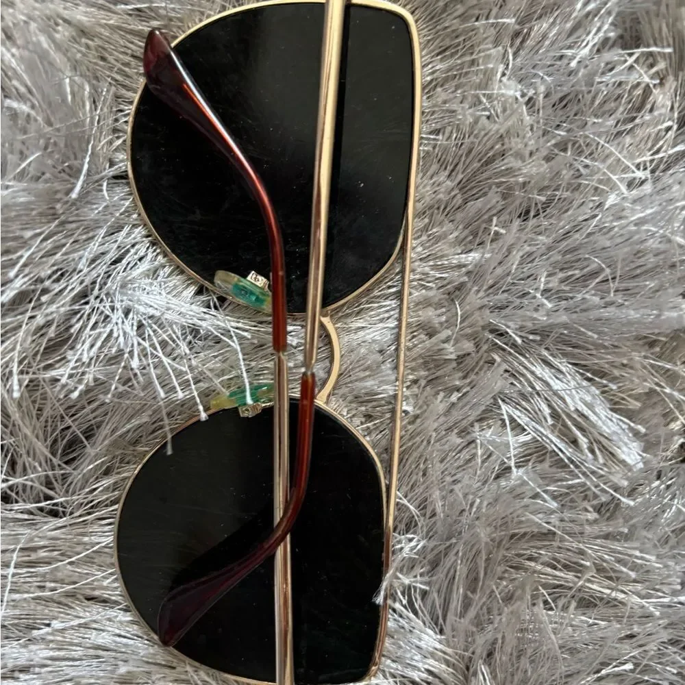 Quay Santa Fe Sunglasses unisex Mirrored eyewear Aviator glasses accessory